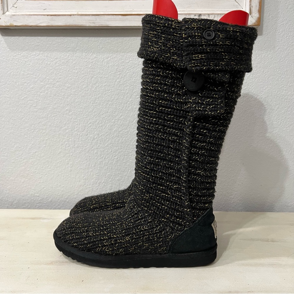 Ugg Black/Good Cardy Triple Button Boots